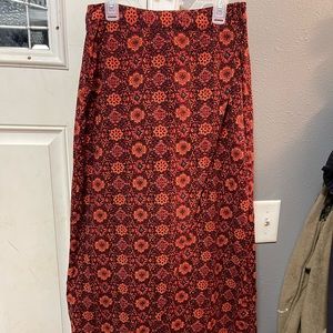 Forever 21 Women’s Maxi skirt Medium